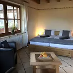 Kempfenhof * زيلباخ