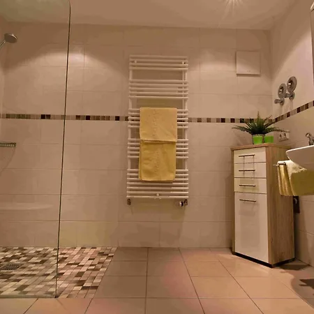 Kempfenhof Apartman *