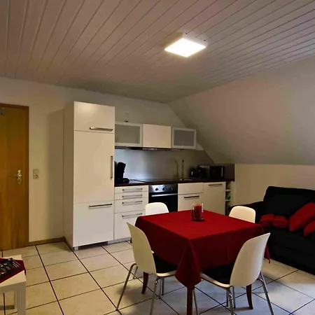 Kempfenhof Apartman *